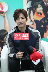 花样排球 专访:宋再临曝吻戏【1】-图库-手机搜