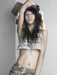 小手肉厚的女人命相小护土献身取精小护士人美