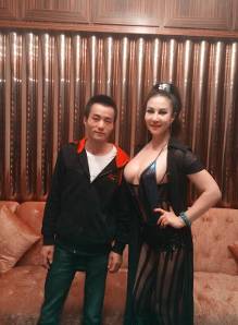 三国混血<em>性感女神安娜</em>金 湖北演出 火热点爆全