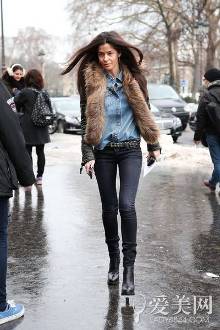 冬季<em>马甲怎么</em>搭?层层叠穿才够in【1】-自媒体