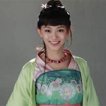 王禛一改往日乖乖女形象 化身江湖侠女拼武戏