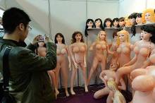 上海国际成人用品展 女优嫩模助阵引爆全场(图