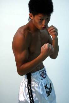 英雄传说刘威叫板江佟猜:年轻就要拼到底