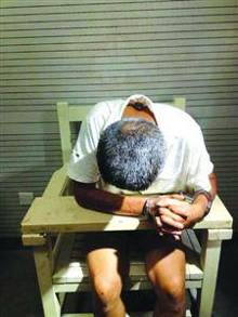 女大学生独搭黑车遭司机囚禁性虐4天