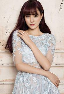 沈梦辰透视裙美腿若隐若现图