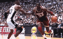 a1yq9o2274368144667.GIF