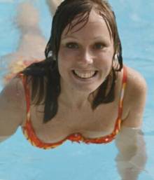 最新翘臀招式大全 教你摆脱梨形臀重现曲线美