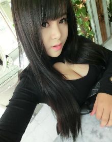 小孽晒<em>开胸毛衣</em> 网友:怎么保守了?【1】-自媒