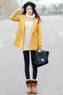 冬季呢大衣要配雪地靴,紧身下装赶走厚重感,这