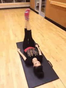 怎么穿都百搭的筷子腿儿 跟着练起来吧