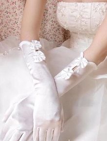 婚纱的手套_小女孩戴公主婚纱手套