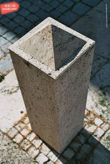 让你发眼睛和脑袋打结的经典错视幻觉