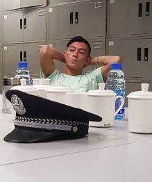 陈冠希情趣起冲突被拍前机场曝床事爱看情趣动物世界性行为之女友生活图片