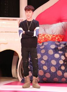 《小鲜肉拿走不谢》 李旦徐杨现身【1】-新闻