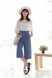 <em>蕾丝衫</em>浪漫柔美 打造春日<em>淑女</em>风【1】-新闻频