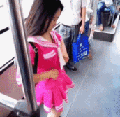 内涵图:美女护士打针,这哥们的表情真亮