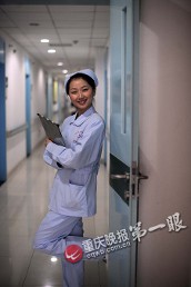 重庆多家医院护士服"大变身" 白衣天使似空乘_首页小图_中国广播网