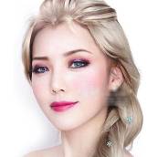 彩妆博主争先仿 冰雪奇缘公主妆