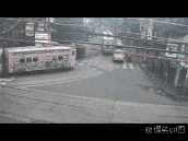 汽车gif精选:这么风骚的走位,看傻了多少车主?