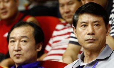 高级黑:裸体瑜伽PK胸大如牛