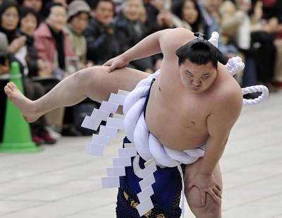 神吐槽:防狼有新招 以吻治吻